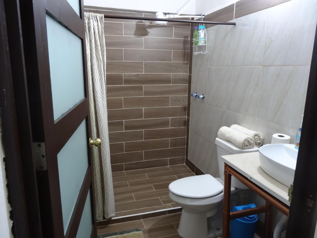 Habitaciones-Comodas-Aire-Wifi-Tv-Cerca De Playa-!!Excelente Precio II Manzanillo Exteriör bild